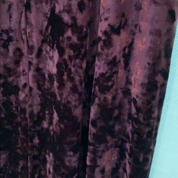 Maroon Crushed velvet cocktail dress - Picture 3 of 3